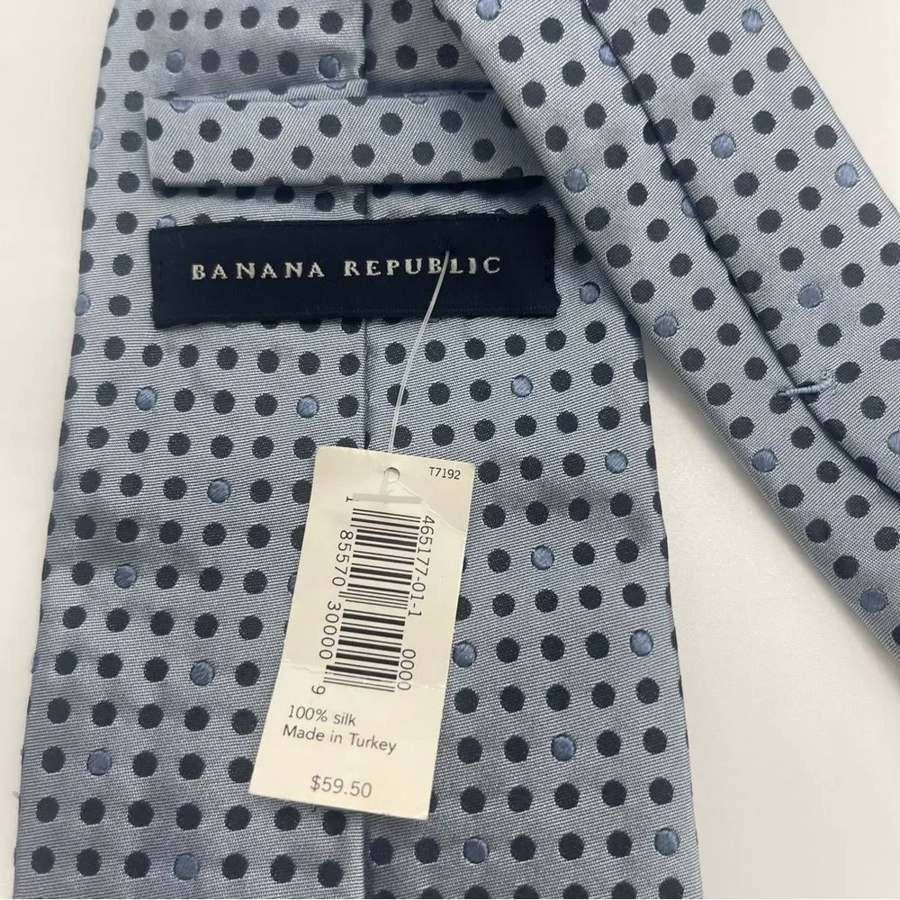 Banana Republic Silver Green Polka Dot Silk Necktie NWT Office